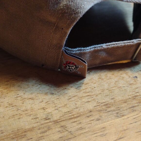 New Era 9Twenty Pittsburgh Pirates Dark Khaki Sliderback Hat - Picture 5 of 9